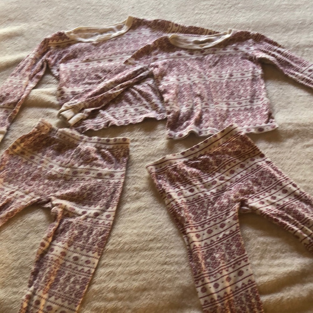 Burt’s bees 2T 3T matching pajamas